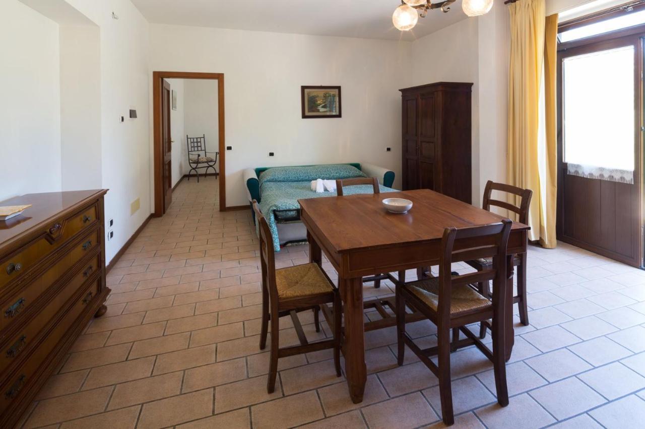 Agriturismo Casella Del Piano Gubbio Bagian luar foto