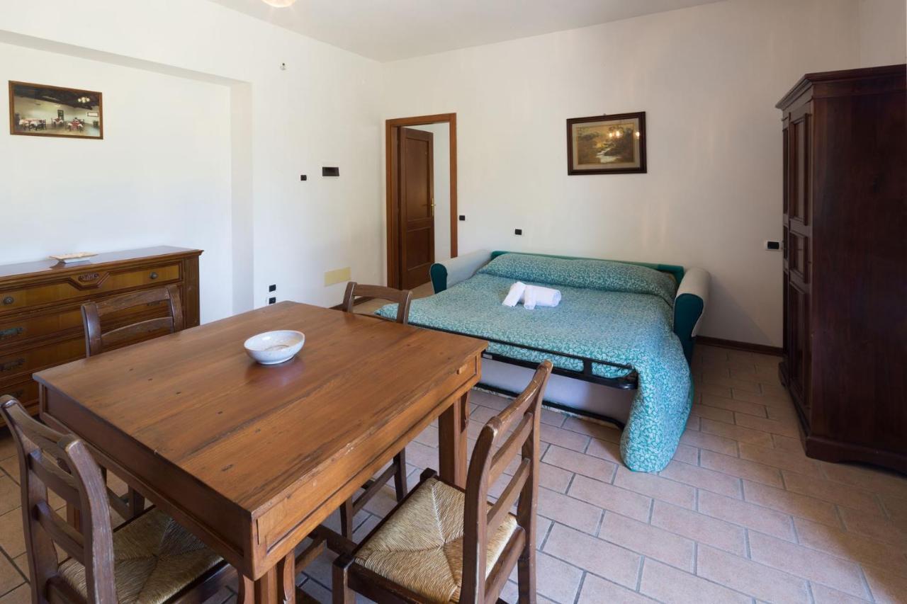 Agriturismo Casella Del Piano Gubbio Bagian luar foto