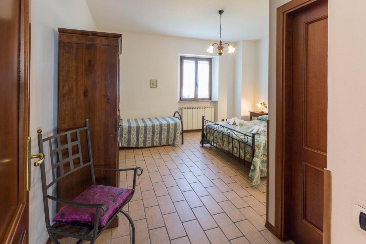 Agriturismo Casella Del Piano Gubbio Bagian luar foto
