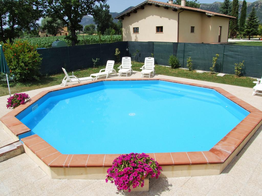 Agriturismo Casella Del Piano Gubbio Bagian luar foto