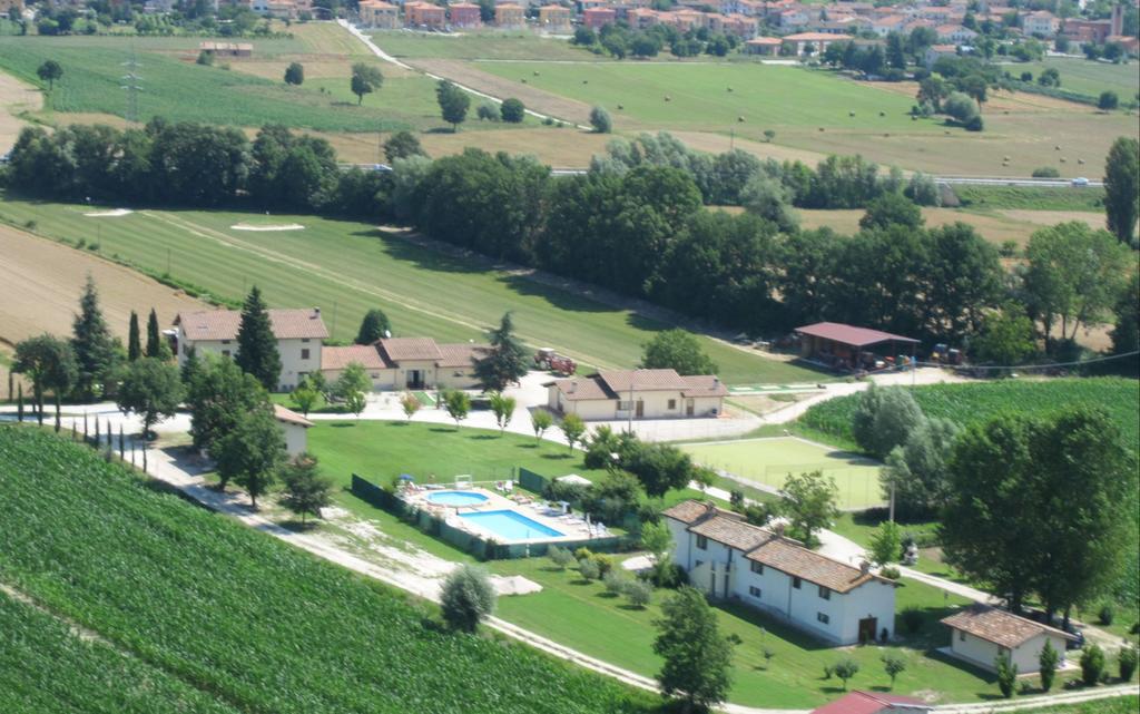 Agriturismo Casella Del Piano Gubbio Bagian luar foto