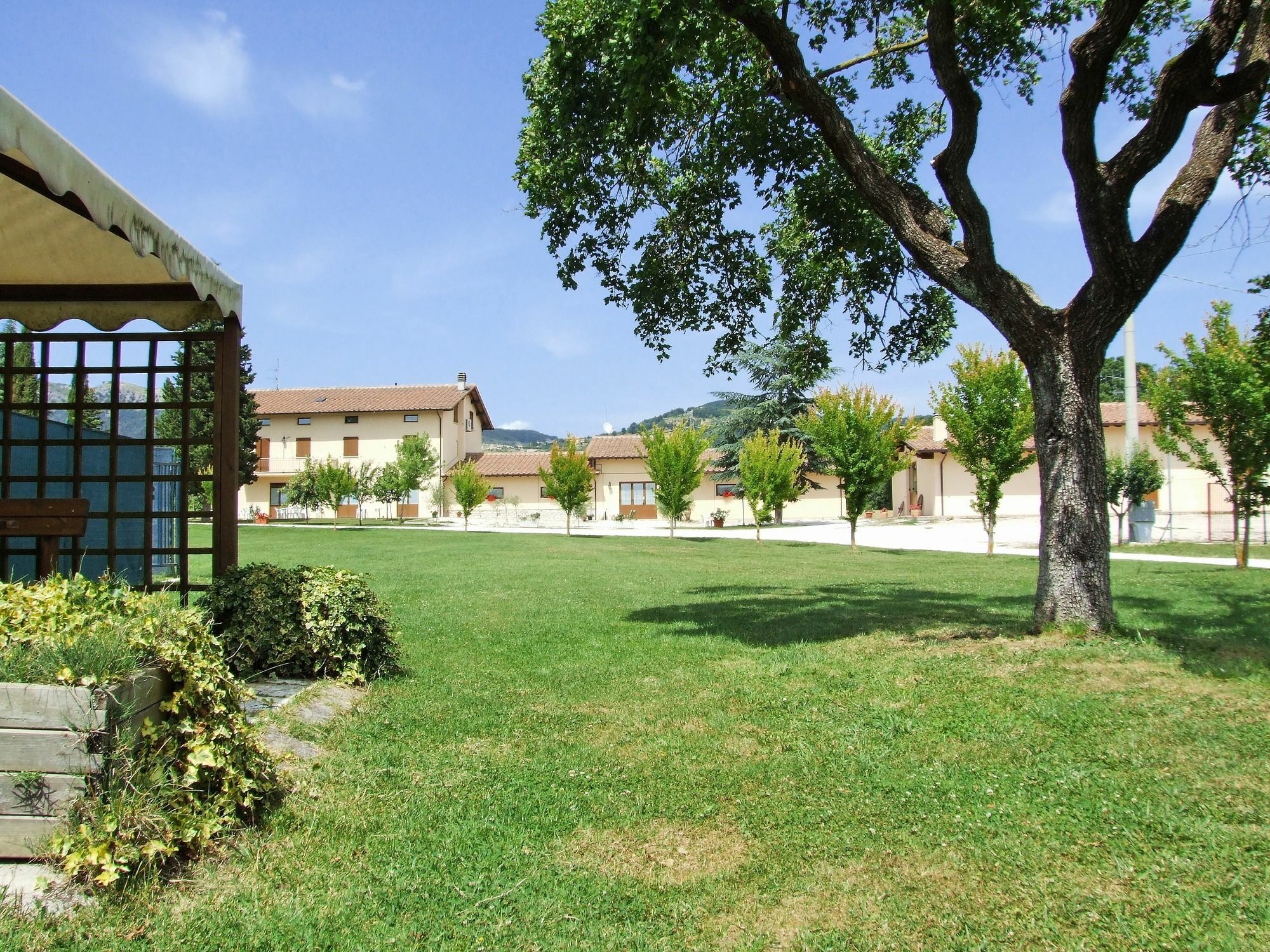 Agriturismo Casella Del Piano Gubbio Bagian luar foto